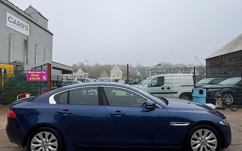 Used Jaguar XE SE 163 HP (119 kW) 2019 Sedan