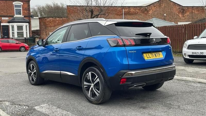Used Peugeot 3008 GT 131 HP (96 kW) 2021 Blue SUV