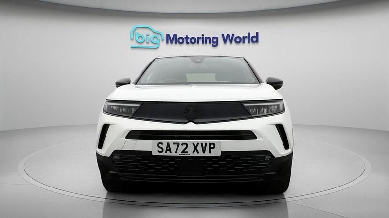 Used Vauxhall Mokka GS Line 129 HP (94 kW) 2022 White SUV