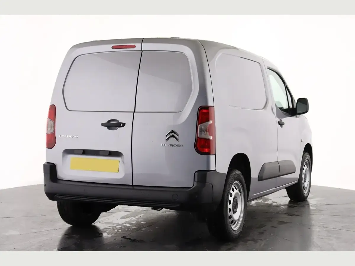 Used Citroën Berlingo 100 HP (73 kW) 2023 Grey MPV