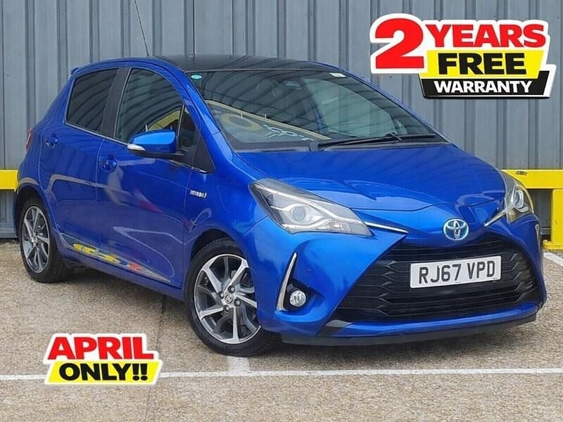 Used Toyota Yaris Hybrid 2018 Blue Hatchback
