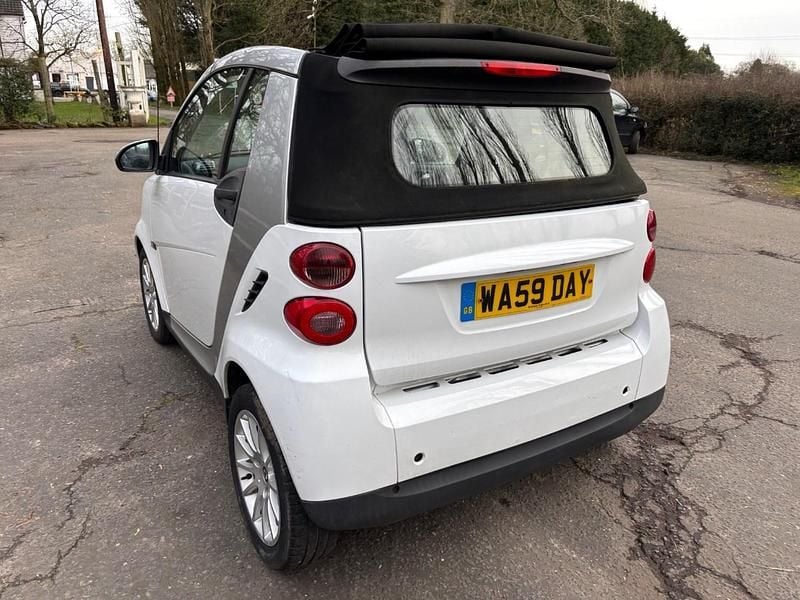Used Smart ForTwo Cabrio Passion 2010 White Cabriolet
