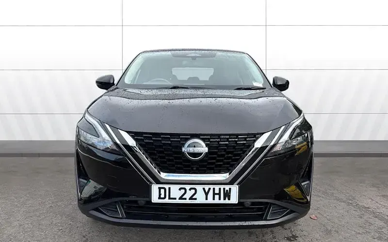 Used Nissan Qashqai Acenta Premium 158 HP (116 kW) 2022 Black SUV