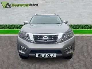 Używany Nissan Navara Tekna 190 KM (139 kW) 2019 Szary Pickup