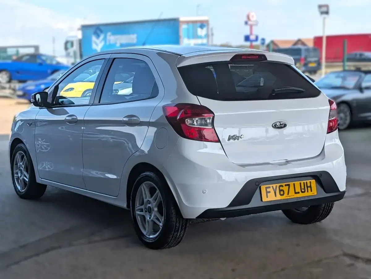 Used Ford Ka Plus Zetec 2017 White Hatchback