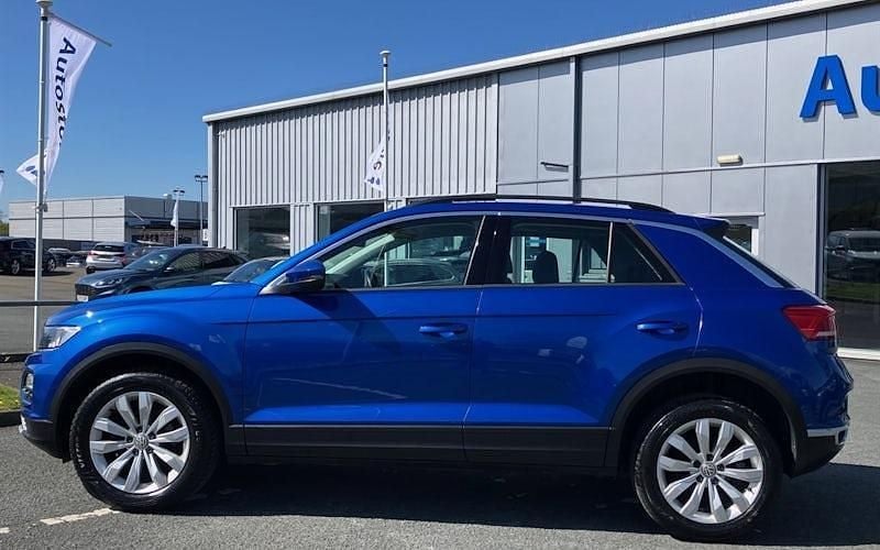 Used VW T-Roc SE 150 HP (110 kW) 2021 SUV