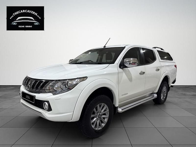 White Used 2017 Mitsubishi L200 Warrior Pickup | £12,490 (Fair price) - Image 1/4
