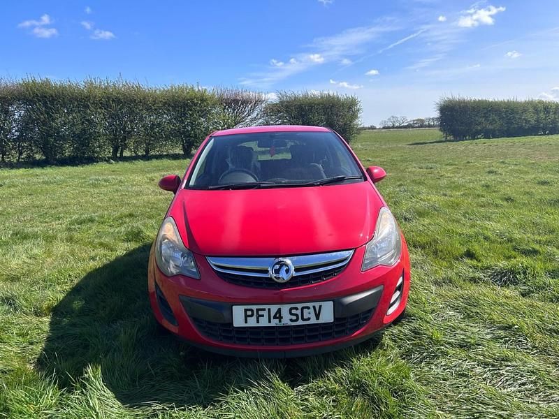 Second-hand Vauxhall Corsa S 2014 Roșu Hatchback