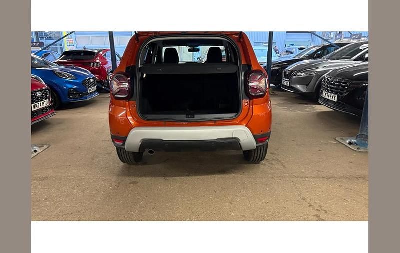 Used Dacia Duster Prestige 91 HP (66 kW) 2022 Orange SUV
