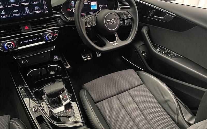 Used Audi A5 Sportback Black Edition 150 HP (110 kW) 2023 White Hatchback