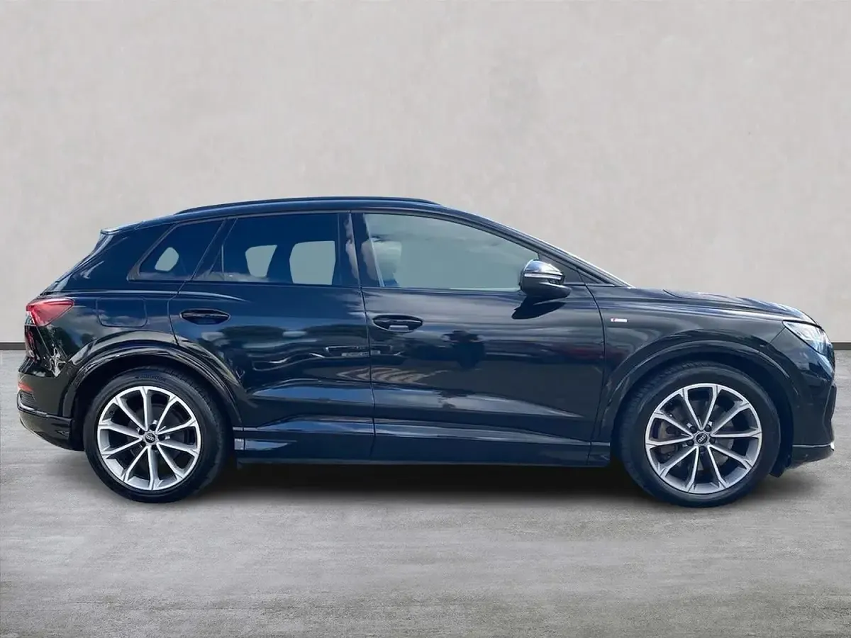 Used Audi Q4 e-tron 150 kW (204 HP) 2023 Black SUV