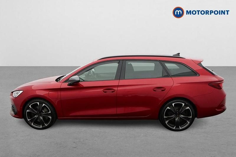 Used Cupra Leon VZ2 245 HP (180 kW) 2023 Red Estate