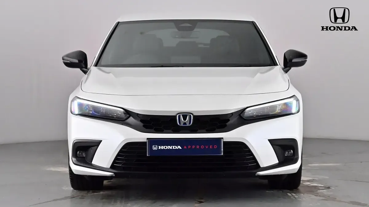 Used Honda Civic Hybrid 184 HP (135 kW) 2025 White Hatchback