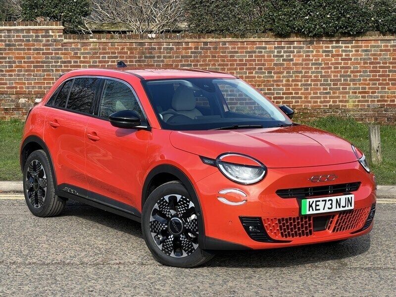 Orange Used 2024 Fiat 600 La Prima SUV | £25,499 (Fair price) - Image 1/4