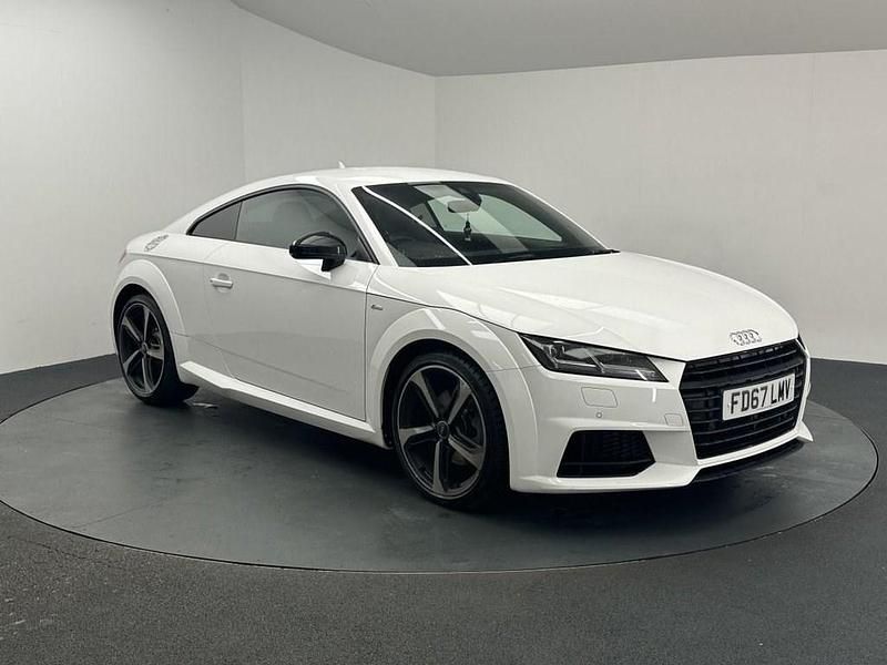 Used Audi TT Black Edition 230 HP (169 kW) 2017 White Coupe