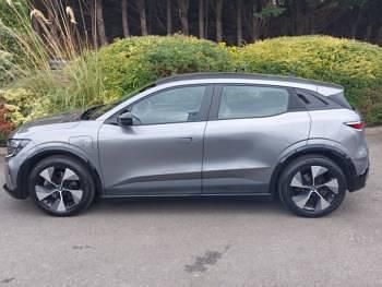 Used Renault Megane E-Tech Equilibre 160 kW (218 HP) 2022 Grey Hatchback