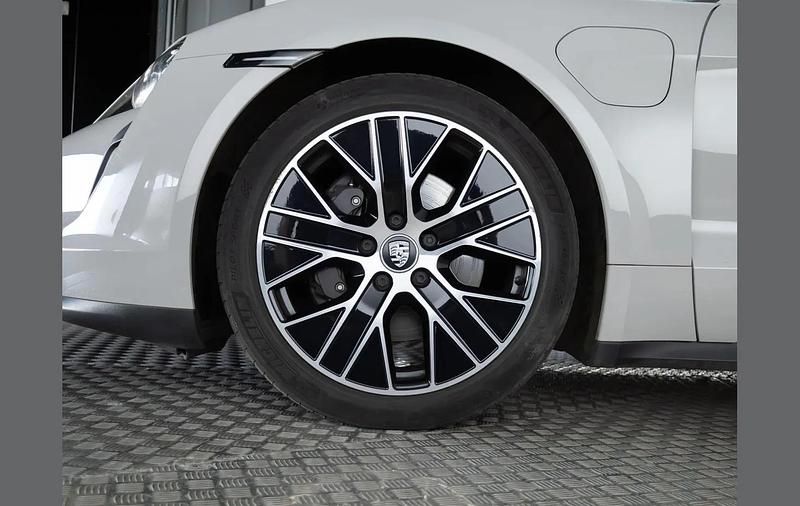 Used Porsche Taycan 350 kW (476 HP) 2022 Grey Estate