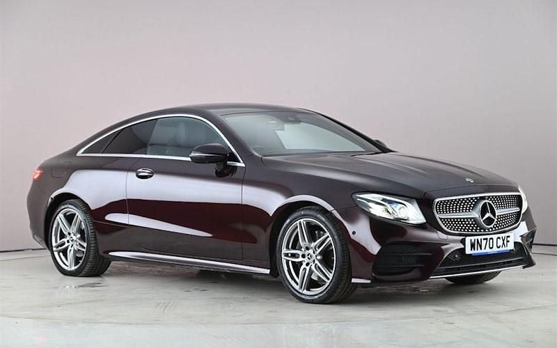 Begagnad Mercedes E220 AMG Line Premium 194 HK (142 kW) 2020 Sportkupé