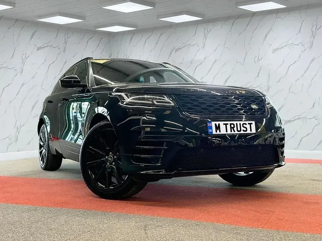 Usado Land Rover Range Rover Velar R-Dynamic 180 HP (132 kW) 2019 Preto SUV