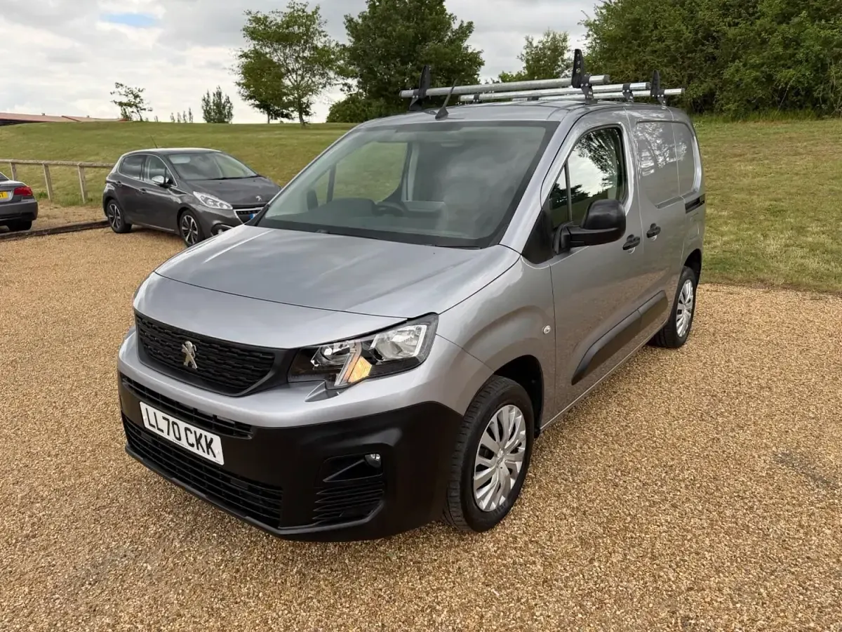 Used Peugeot Partner 131 HP (96 kW) 2021 Grey MPV