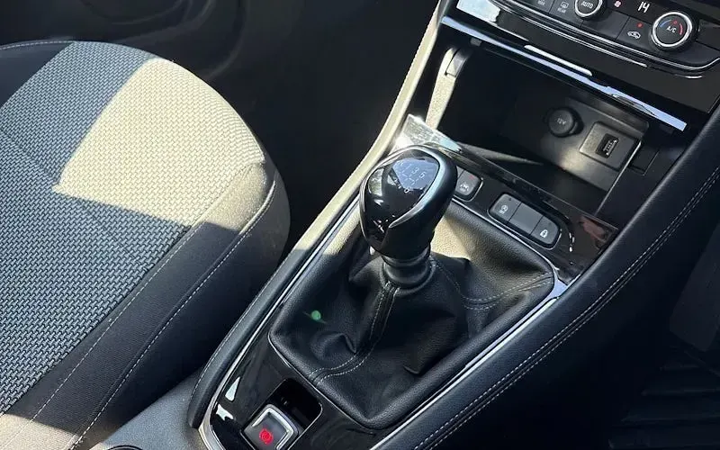 Used Vauxhall Grandland X Design Edition 131 HP (96 kW) 2022 Blue SUV
