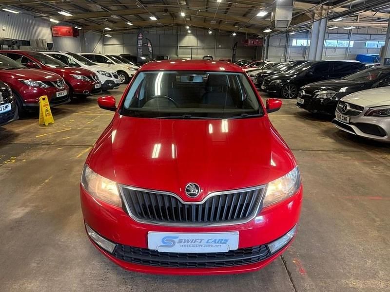 Used Skoda Rapid Elegance 105 HP (77 kW) 2014 Red Hatchback
