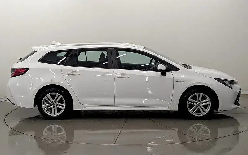 Used Toyota Corolla 122 HP (89 kW) 2022 Estate