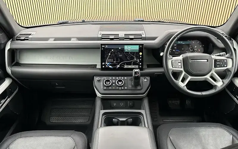 Used Land Rover Defender HSE Dynamic 250 HP (183 kW) 2023 Storm grey SUV