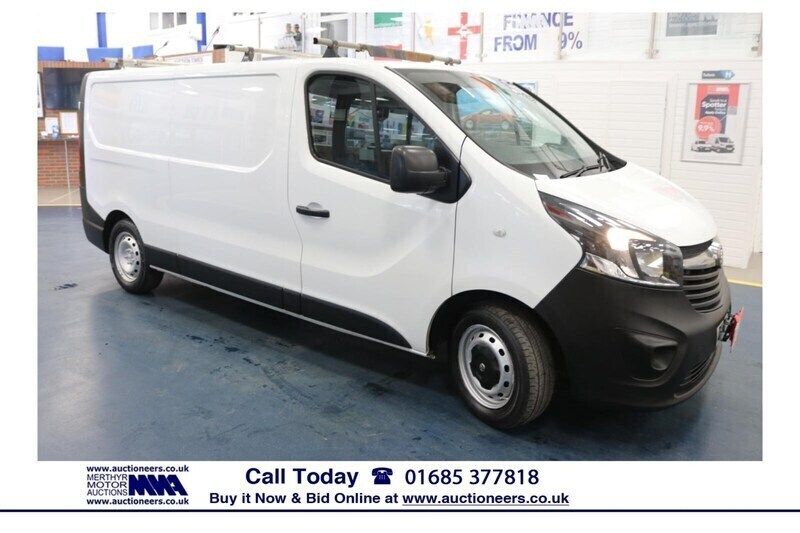 White Used 2019 Vauxhall Vivaro Van | £6,760 (Good price) - Image 1/4