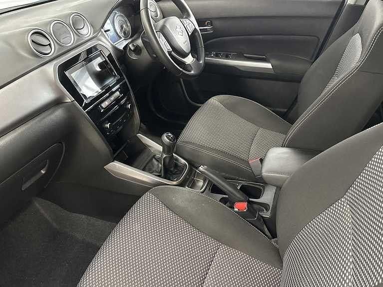 Used Suzuki Vitara SZ-T 111 HP (81 kW) 2019 Ice greyish blue metallic SUV