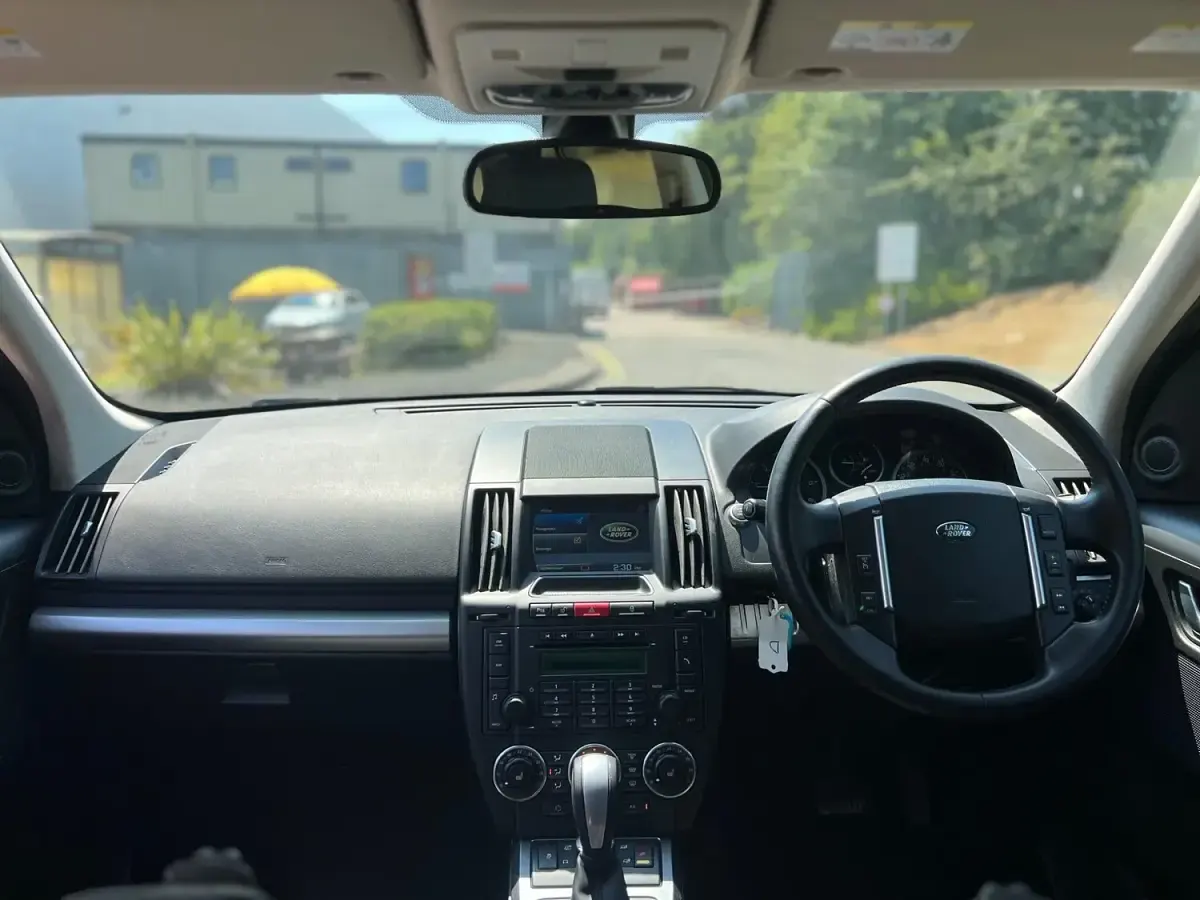 Used Land Rover Freelander 2 187 HP (137 kW) 2012 Red SUV