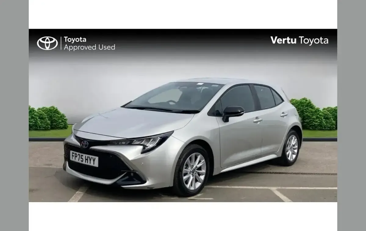 Used Toyota Corolla 196 HP (144 kW) 2025 Silver Hatchback