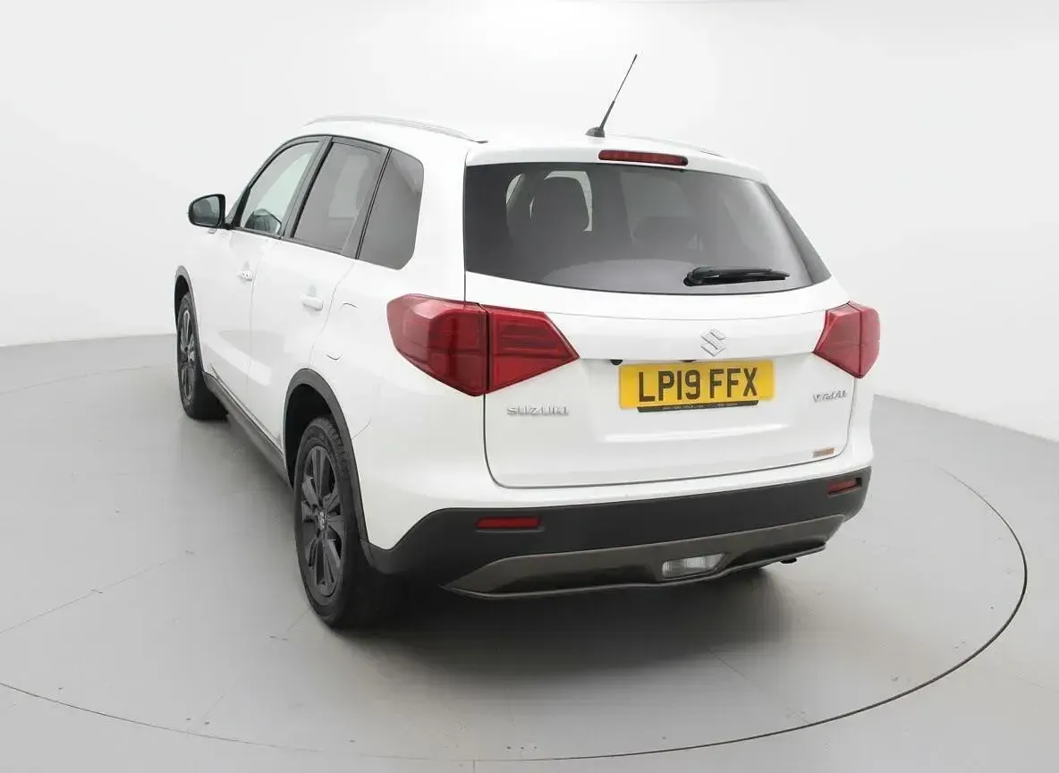 Used Suzuki Vitara SZ-T 2019 White SUV