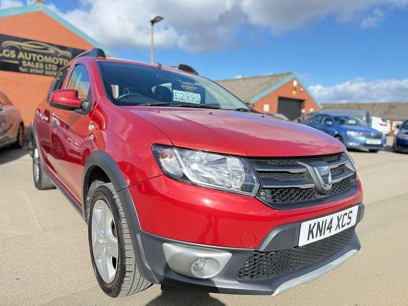 Used Dacia Sandero Lauréate 2014 Blue Hatchback