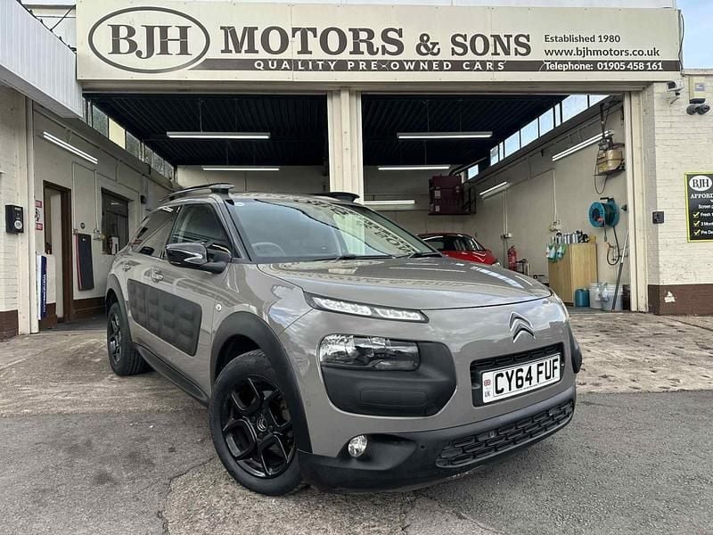 Grey Used 2015 Citroën C4 Cactus Feel Hatchback | £4,988 (Fair price) - Image 1/4