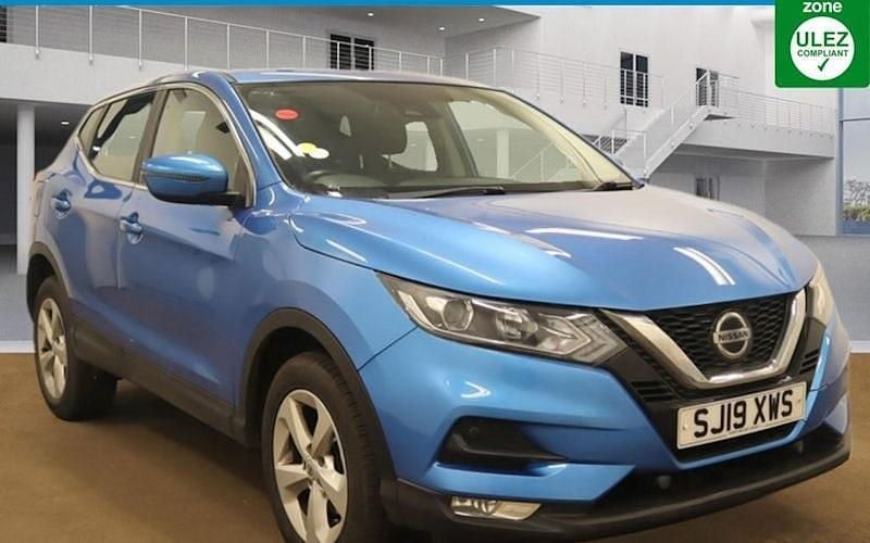 Blue Used 2018 Nissan Qashqai Acenta Premium SUV | £11,500 (Good price) - Image 1/4
