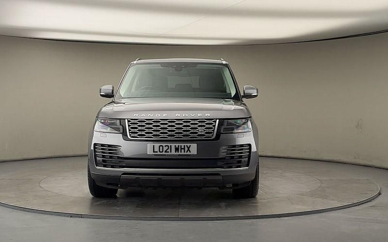 Used Land Rover Range Rover Vogue SE 275 HP (202 kW) 2020 Eiger grey SUV