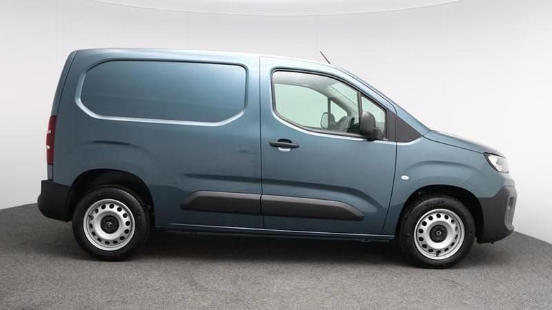 New Citroën Berlingo 100 HP (73 kW) 2026 Blue MPV