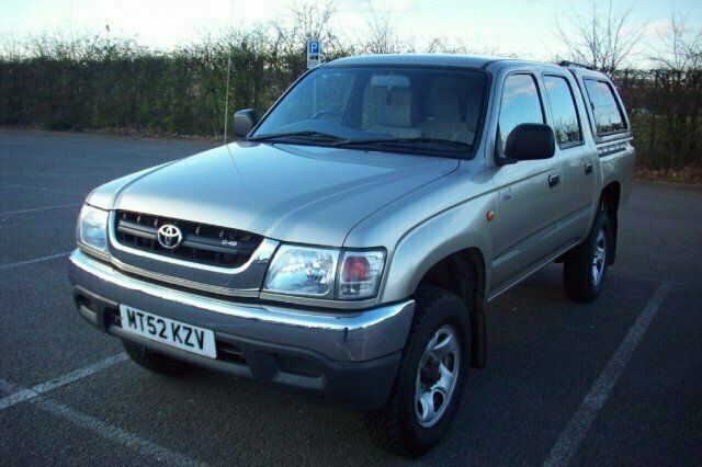 Used Toyota HiLux 102 HP (75 kW) 2002 Pickup