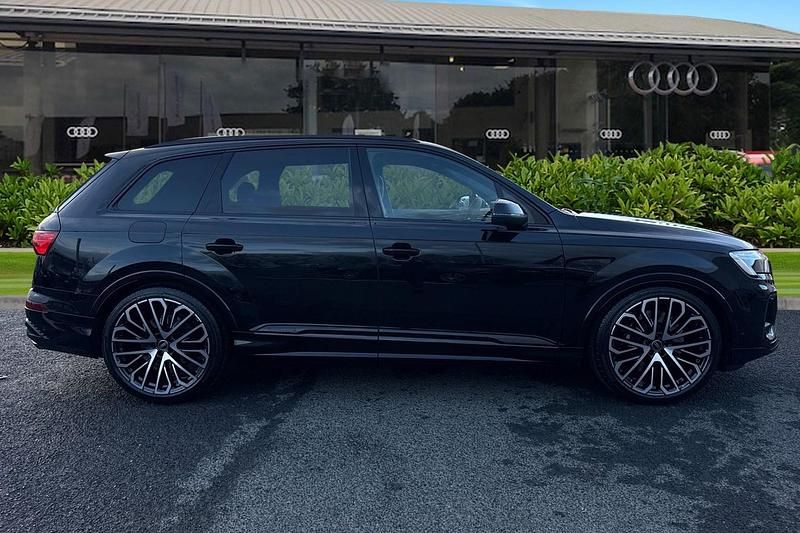 New Audi SQ7 Black Edition 2025 Black SUV
