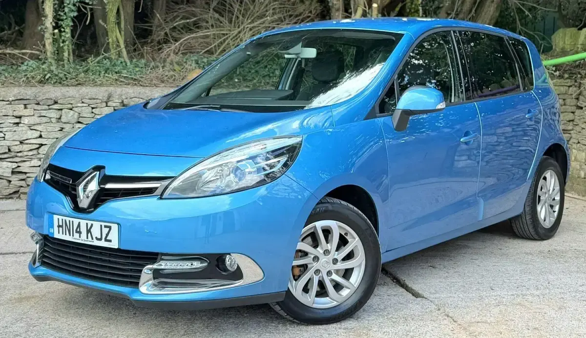 Used Renault Scénic III Dynamique 110 HP (80 kW) 2014 Blue MPV