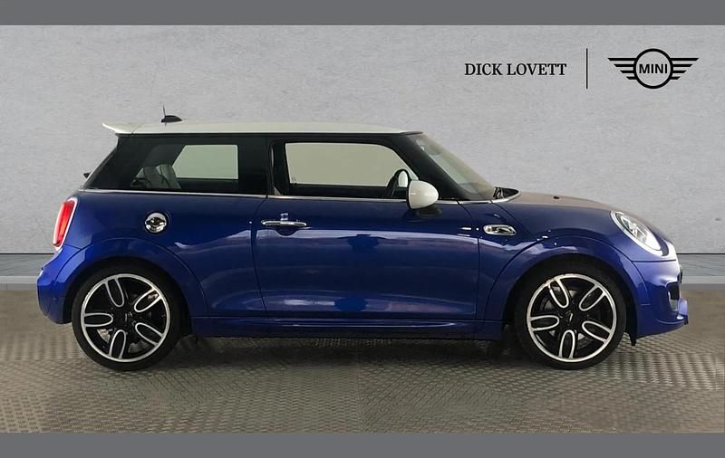 Used Mini Cooper S Hatch 189 HP (139 kW) 2018 Blue Hatchback