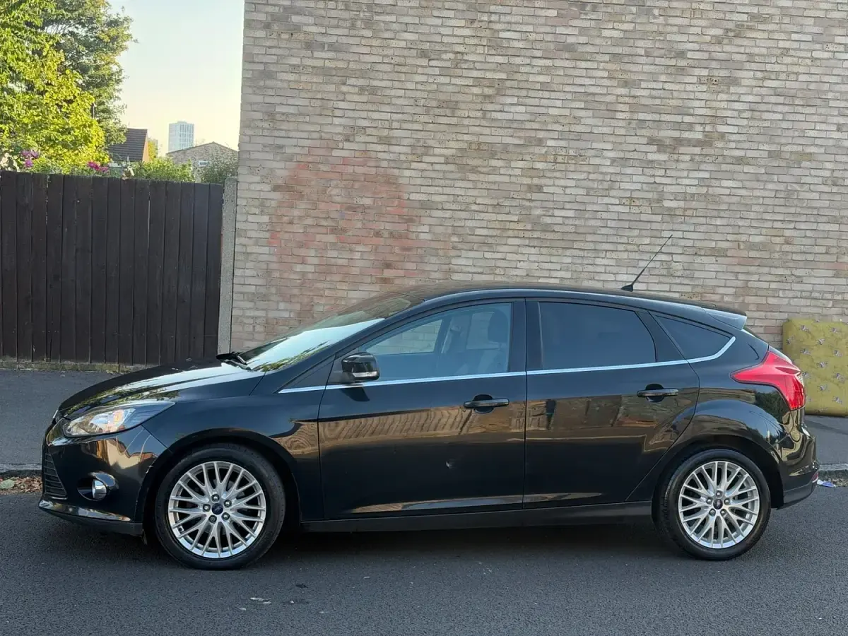 Used Ford Focus Zetec 2013 Black Hatchback