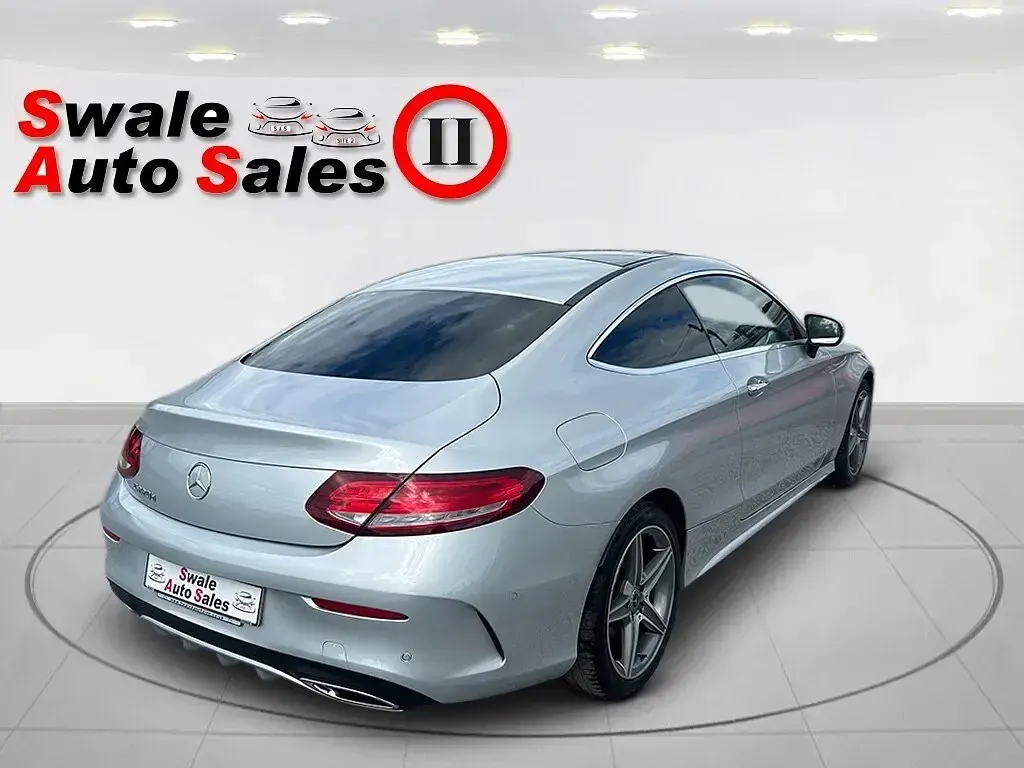 Usado Mercedes C220 AMG line 170 HP (125 kW) 2017 Prateado Coupé
