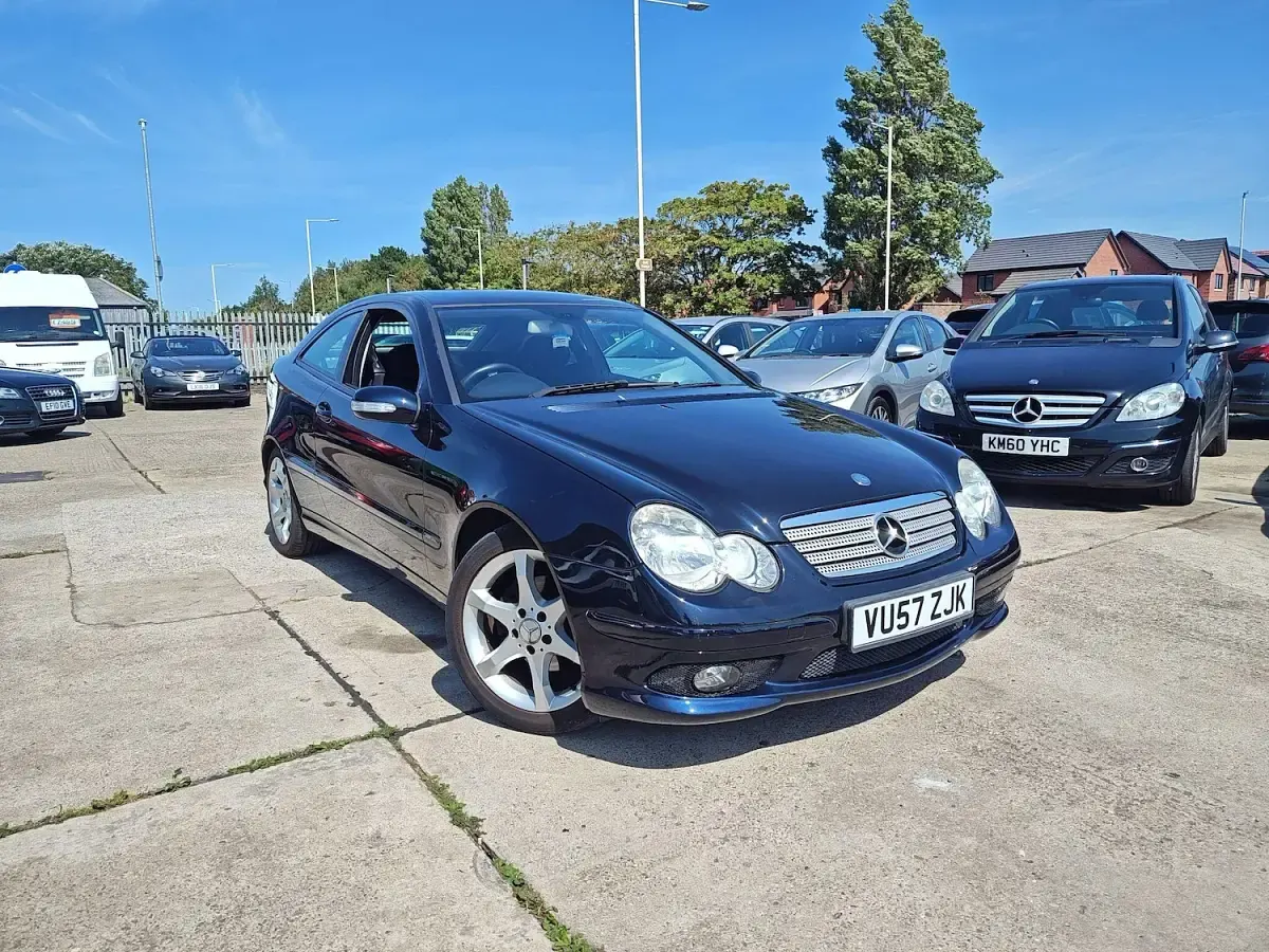 Used Mercedes C180 Sport Edition 143 HP (105 kW) 2007 Black Coupe