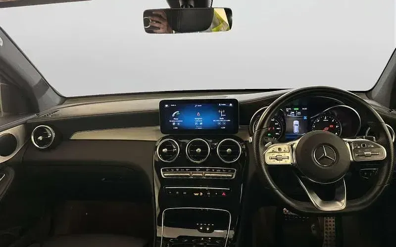 Gebraucht Mercedes GLC300e AMG line 306 PS (225 kW) 2022 Kombi