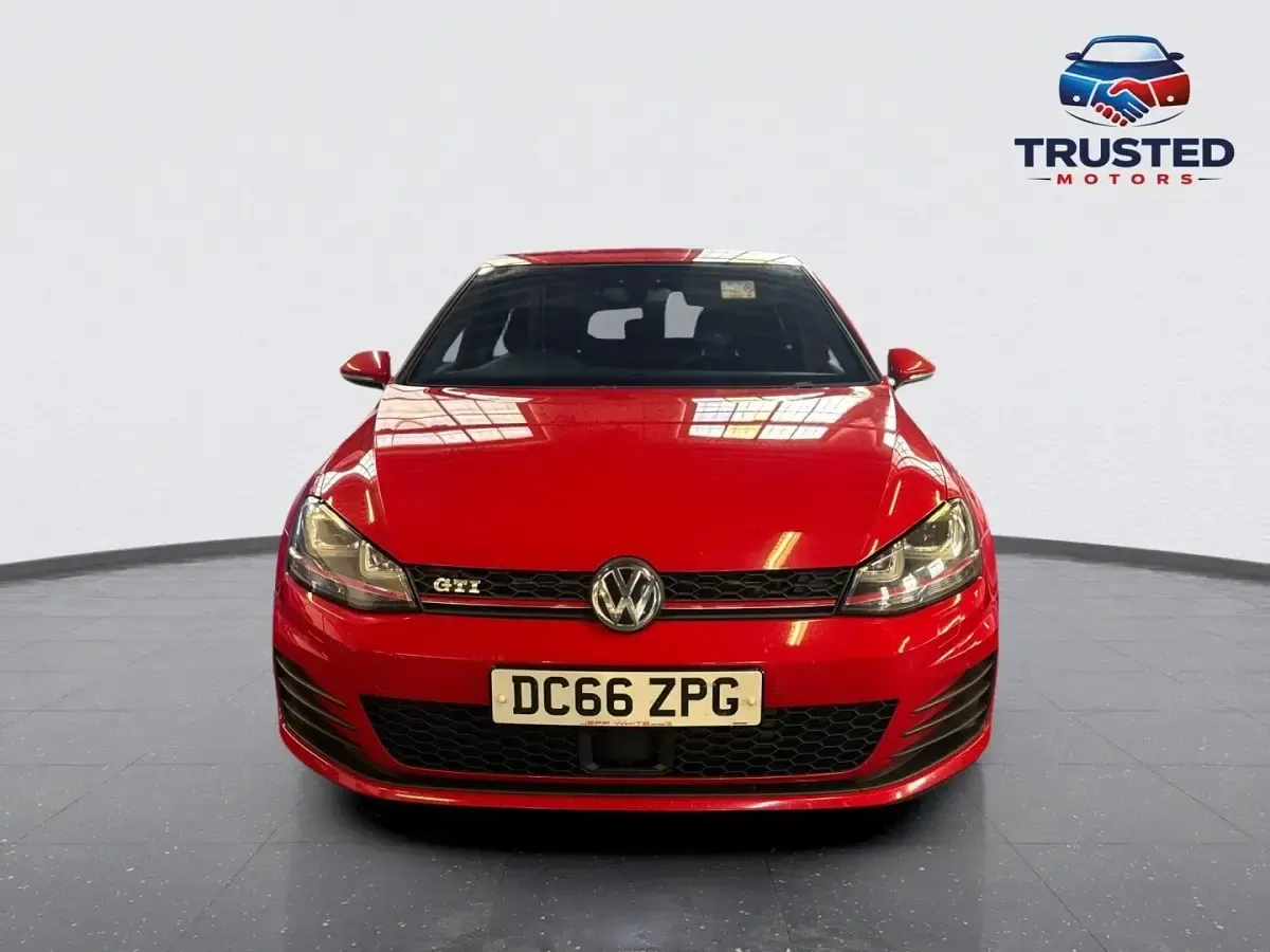 Używany VW Golf VII GTI 230 KM (169 kW) 2017 Czerwony Hatchback