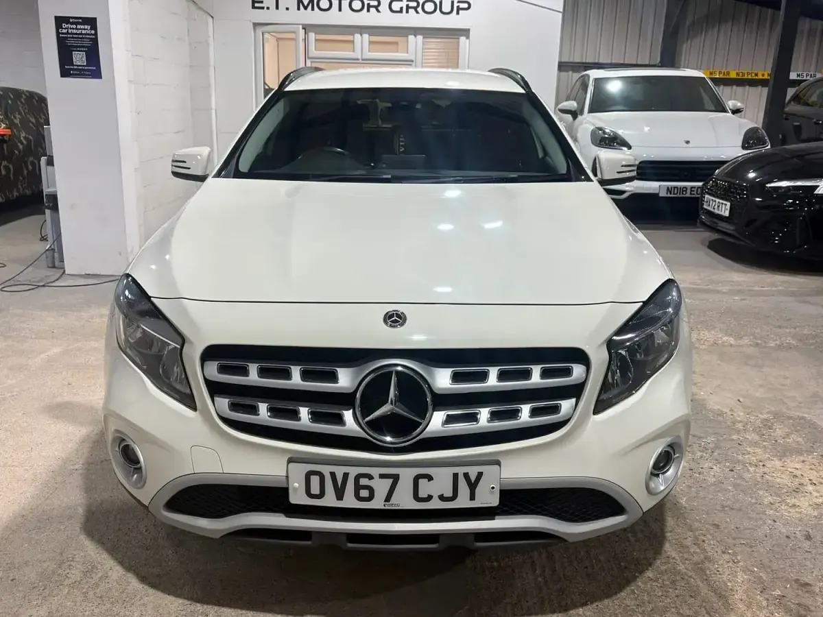 Used Mercedes GLA200 SE 136 HP (100 kW) 2017 White SUV