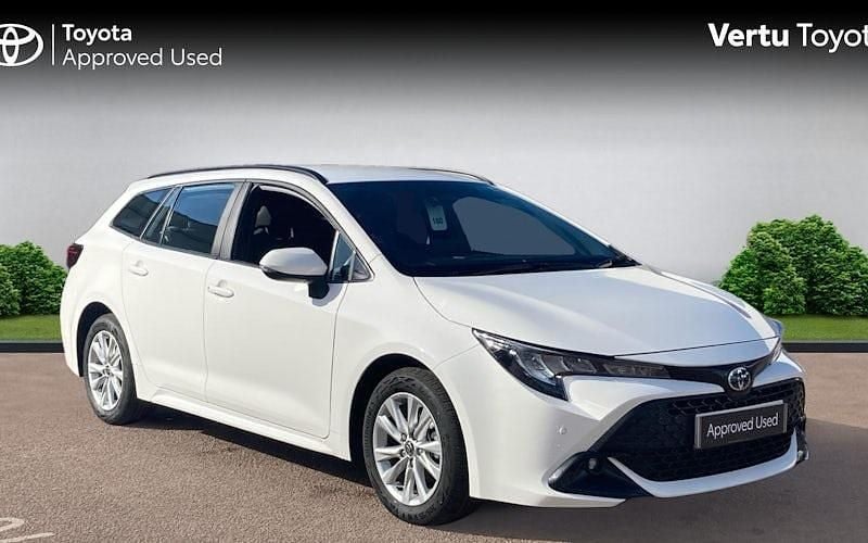 Used 2025 Toyota Corolla Estate | £24,131 (Fair price) - Image 1/4