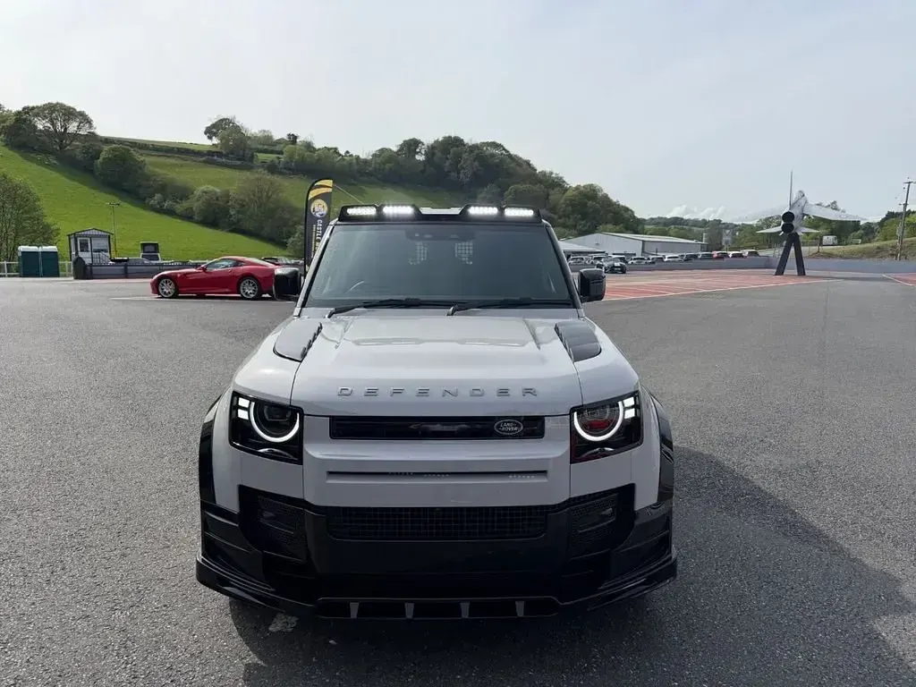Nuevo Land Rover Defender S 2026 Gris SUV